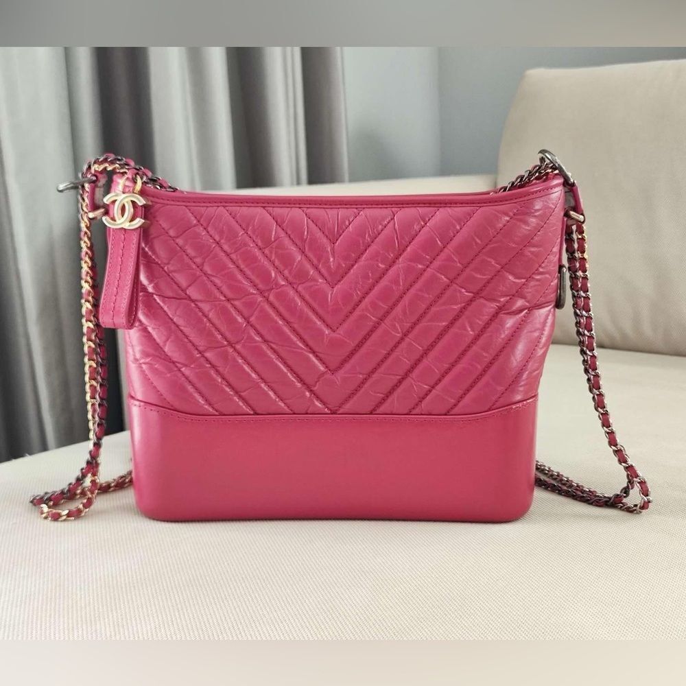 Chanel calfskin Gabrielle hobo Medium in hot pink - Picture 7 of 16